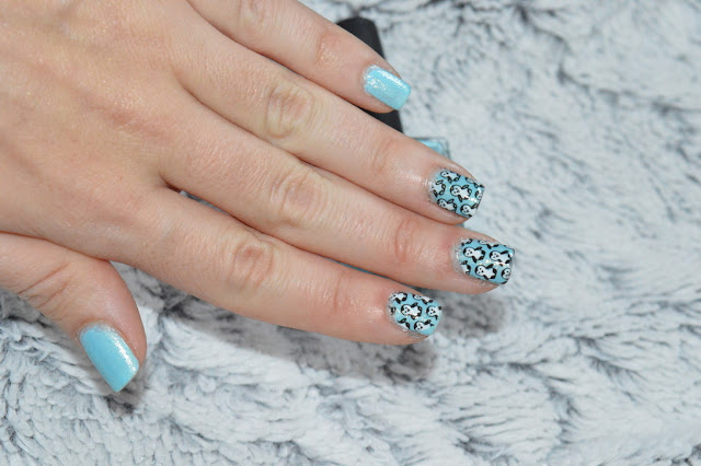 On my Nails : Le Papa Pingouin est sorti de sa banquise