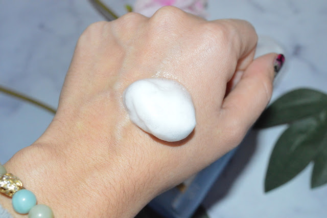 Mousse nettoyante Aciana Botanica de Sanoflore
