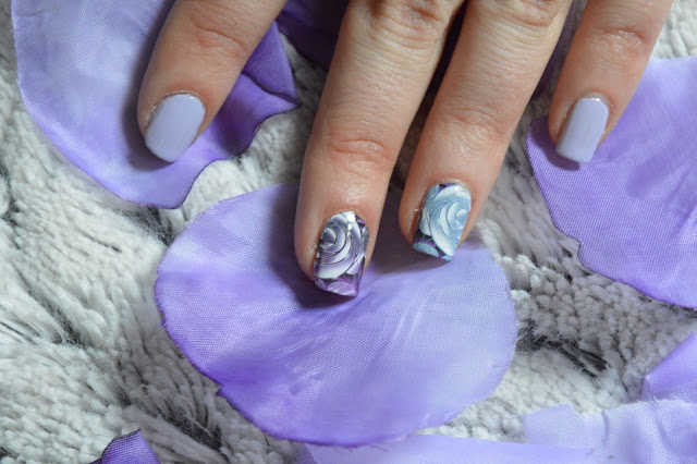 On my Nails : Flower Power